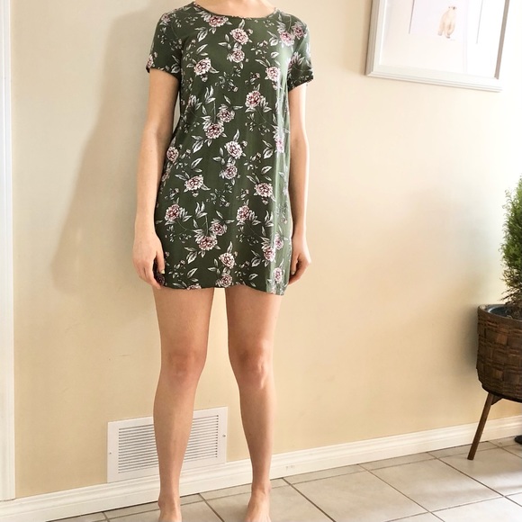 T-shirt dress olive green peony floral patterned - Picture 8 of 10
